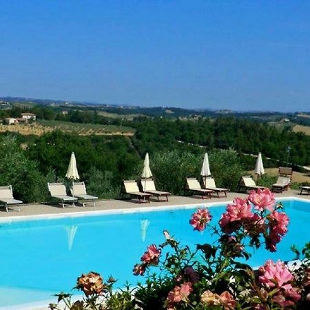 Appartamenti Ava E Tegrino Nell'Antica Dimora Di Fulignano San Gimignano Luaran gambar