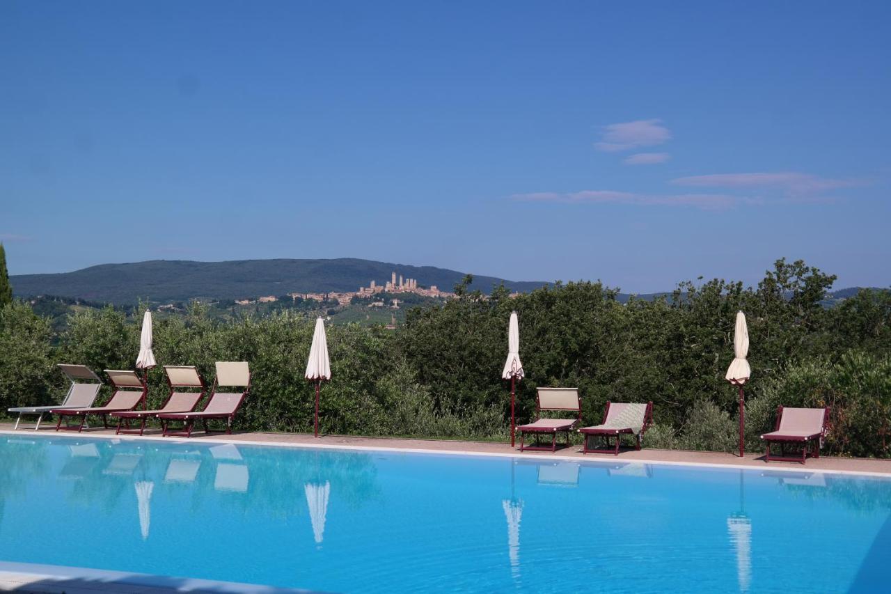 Appartamenti Ava E Tegrino Nell'Antica Dimora Di Fulignano San Gimignano Luaran gambar